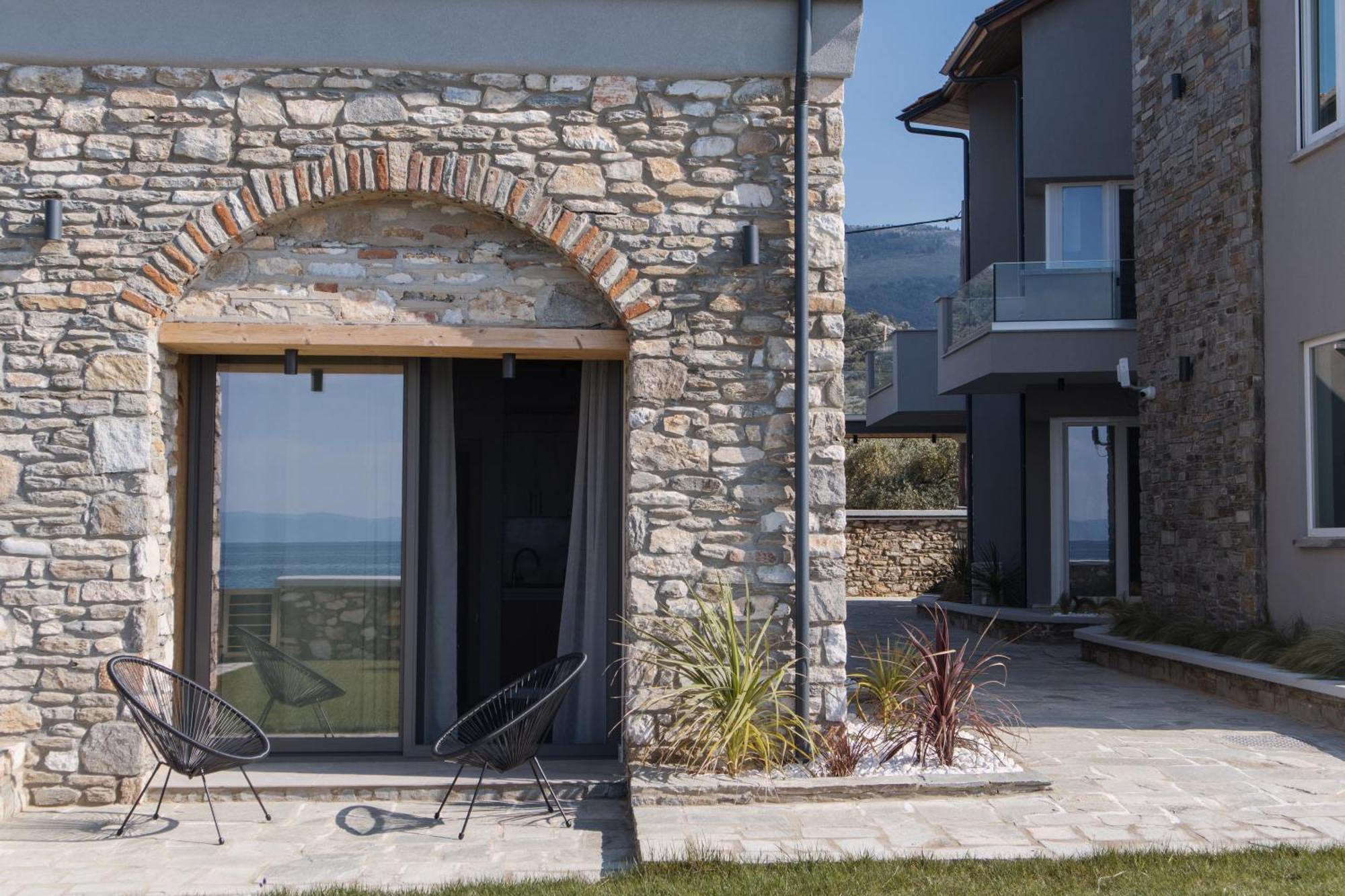 Olive & Sea Luxury Suites Skala Sotiros Exterior foto